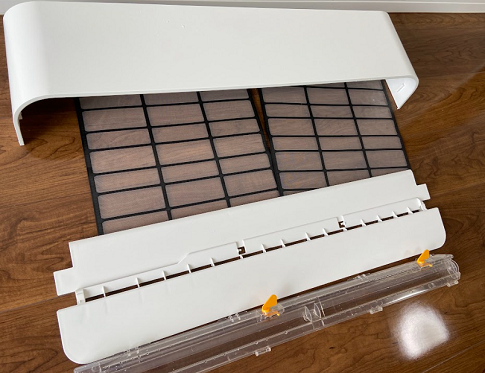 エアコン本体の分解