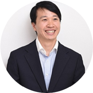 担当：ホァン シュェンフン　赤ちゃんにも優しい天然植物洗剤を使って洗浄！