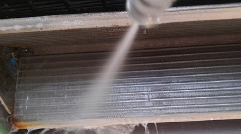 エアコンクリーニング